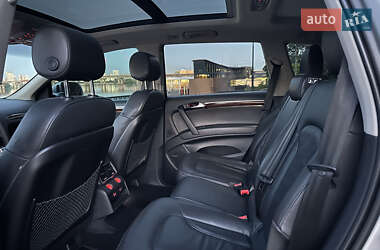 Внедорожник / Кроссовер Audi Q7 2013 в 