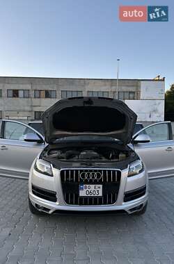 Внедорожник / Кроссовер Audi Q7 2012 в 