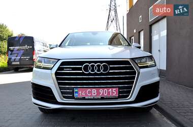 Внедорожник / Кроссовер Audi Q7 2017 в 