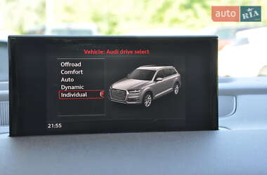 Внедорожник / Кроссовер Audi Q7 2017 в 