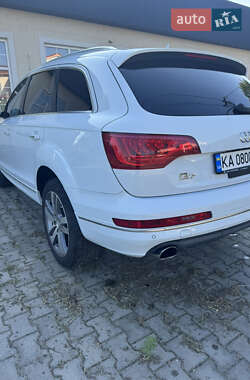 Внедорожник / Кроссовер Audi Q7 2013 в 
