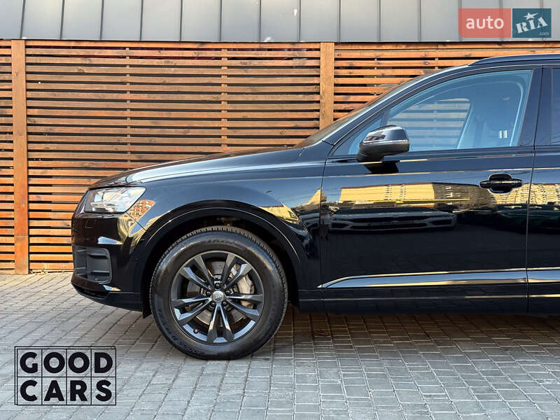 Позашляховик / Кросовер Audi Q7 2019 в Одесі