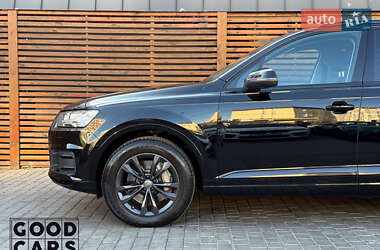 Внедорожник / Кроссовер Audi Q7 2019 в 