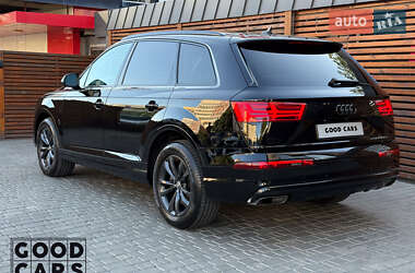 Внедорожник / Кроссовер Audi Q7 2019 в 