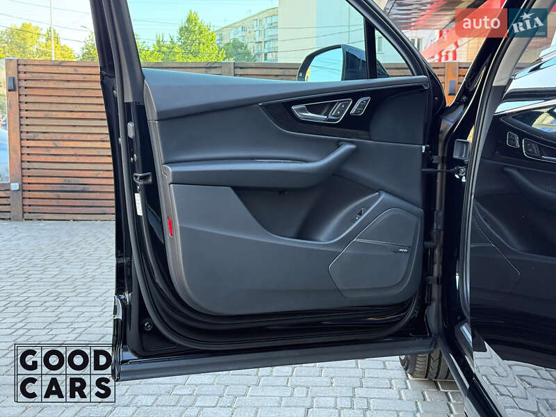 Позашляховик / Кросовер Audi Q7 2019 в Одесі