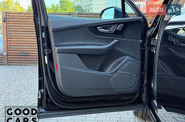 Внедорожник / Кроссовер Audi Q7 2019 в 