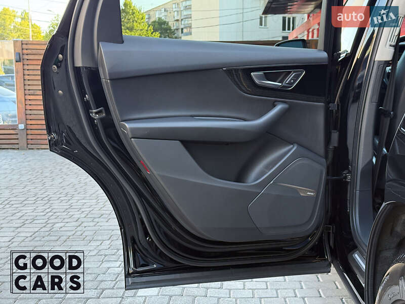 Позашляховик / Кросовер Audi Q7 2019 в Одесі