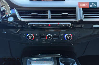 Внедорожник / Кроссовер Audi Q7 2019 в 