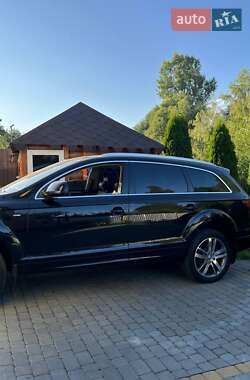 Позашляховик / Кросовер Audi Q7 2012 в 
