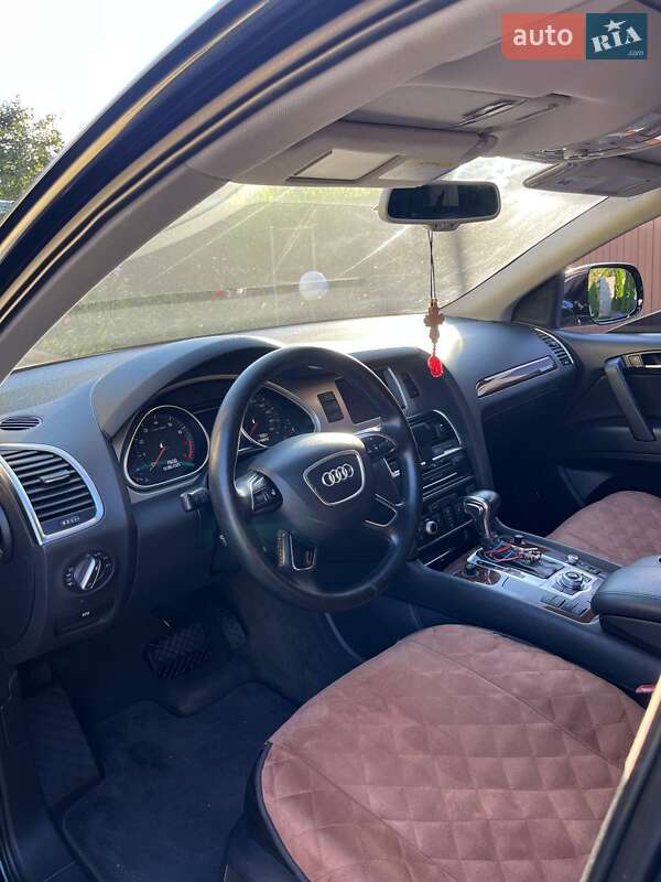 Внедорожник / Кроссовер Audi Q7 2012 в Луцке