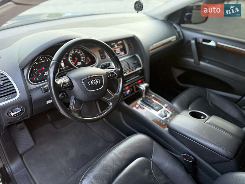 Внедорожник / Кроссовер Audi Q7 2012 в Стрые