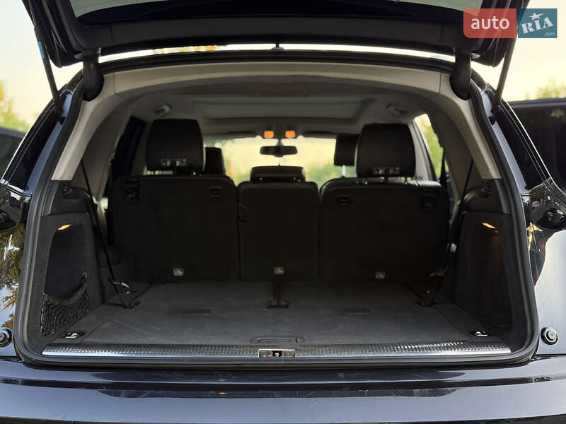 Внедорожник / Кроссовер Audi Q7 2012 в Стрые