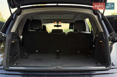 Позашляховик / Кросовер Audi Q7 2012 в 
