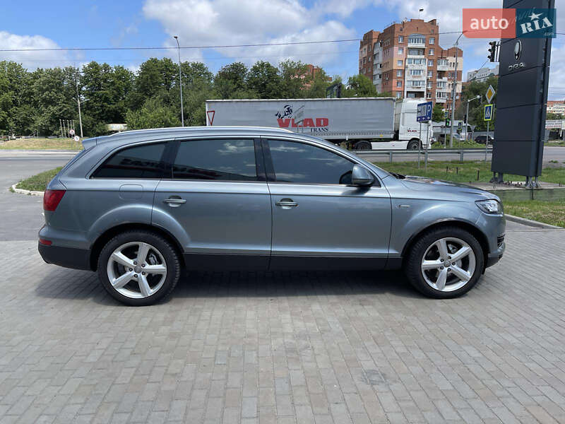 Позашляховик / Кросовер Audi Q7 2009 в Полтаві