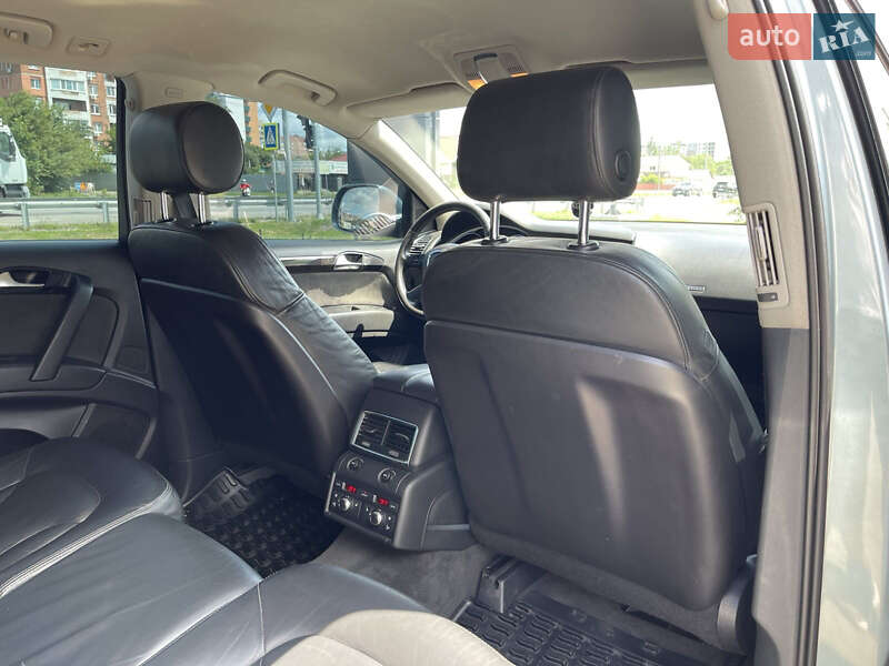 Позашляховик / Кросовер Audi Q7 2009 в Полтаві