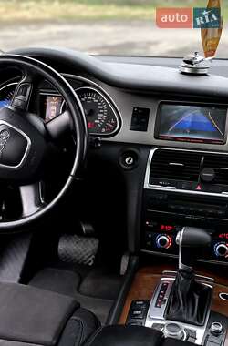 Позашляховик / Кросовер Audi Q7 2006 в Хусті