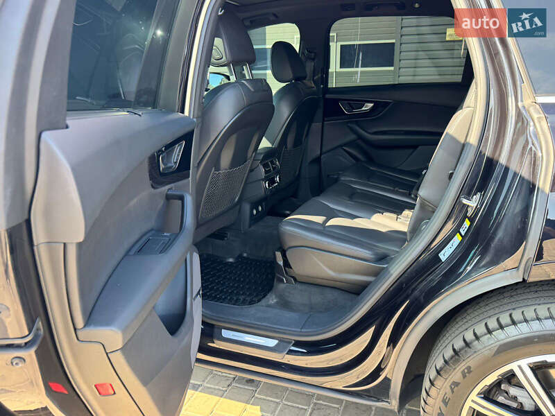 Внедорожник / Кроссовер Audi Q7 2018 в Киеве