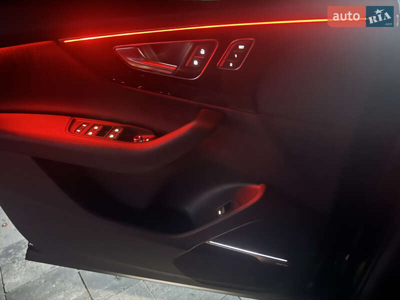 Внедорожник / Кроссовер Audi Q7 2018 в Киеве
