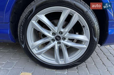 Внедорожник / Кроссовер Audi Q7 2021 в 