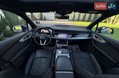 Внедорожник / Кроссовер Audi Q7 2021 в 