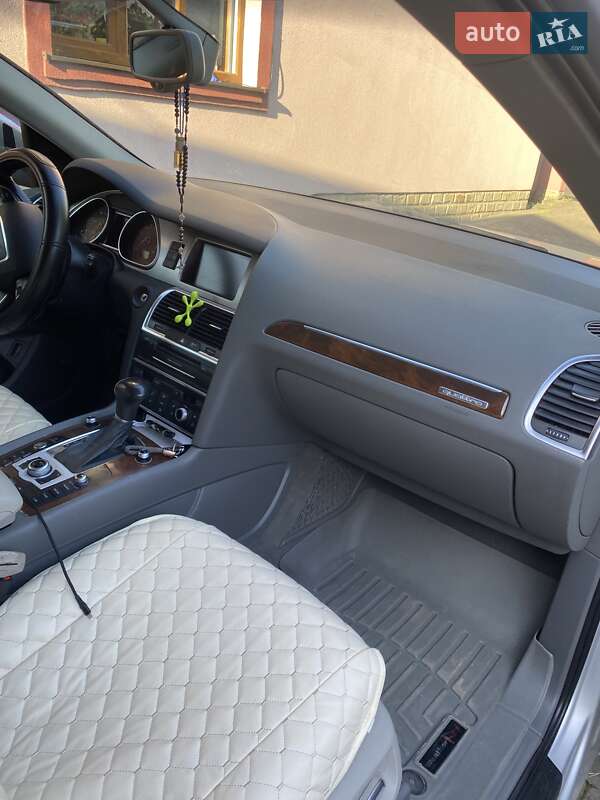 Позашляховик / Кросовер Audi Q7 2012 в Львові