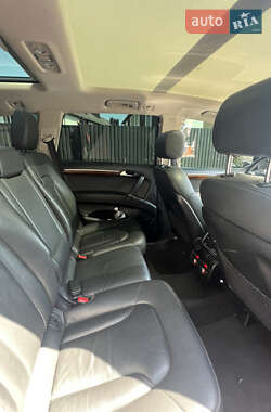 Внедорожник / Кроссовер Audi Q7 2013 в 