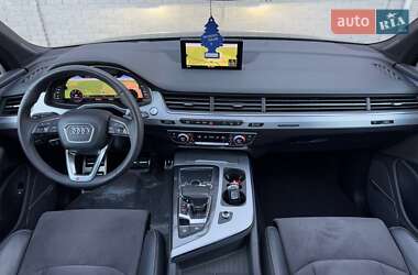 Внедорожник / Кроссовер Audi Q7 2019 в 