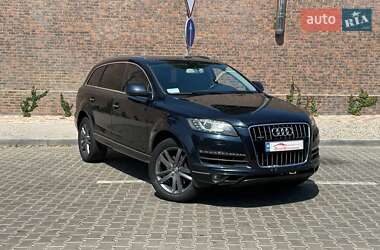 Внедорожник / Кроссовер Audi Q7 2012 в 