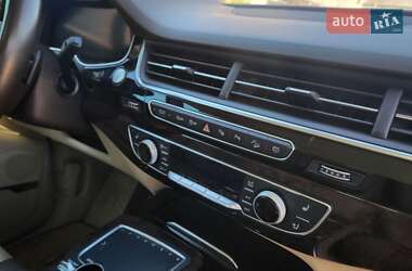 Внедорожник / Кроссовер Audi Q7 2019 в 