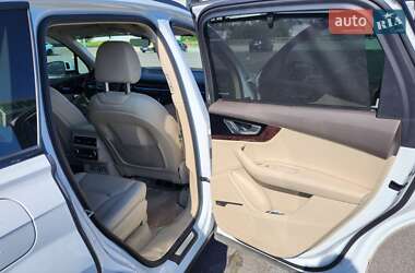Внедорожник / Кроссовер Audi Q7 2019 в 