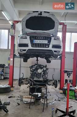 Внедорожник / Кроссовер Audi Q7 2013 в 