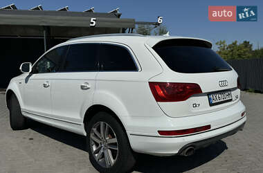 Внедорожник / Кроссовер Audi Q7 2014 в 