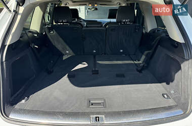 Внедорожник / Кроссовер Audi Q7 2014 в 