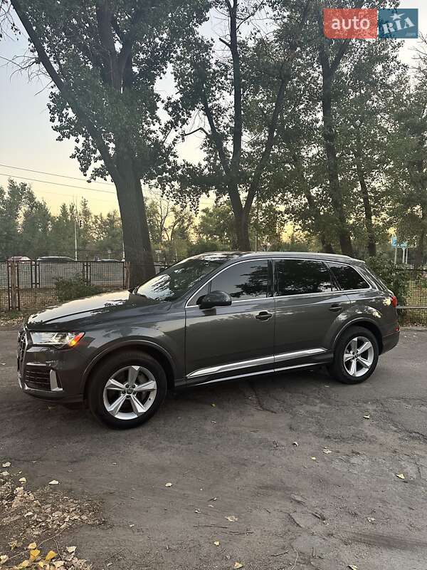 Внедорожник / Кроссовер Audi Q7 2020 в Запорожье