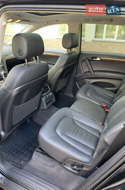 Внедорожник / Кроссовер Audi Q7 2012 в 
