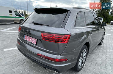 Внедорожник / Кроссовер Audi Q7 2018 в 