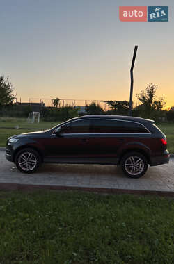 Внедорожник / Кроссовер Audi Q7 2012 в 