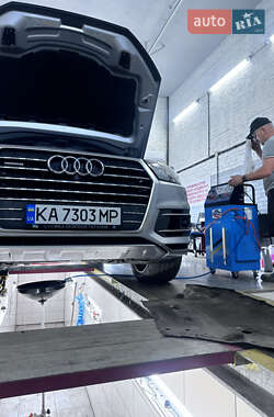 Внедорожник / Кроссовер Audi Q7 2017 в 