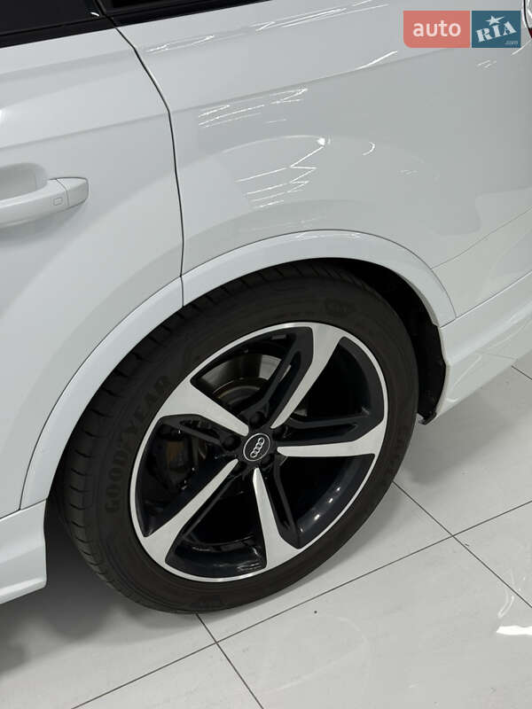 Позашляховик / Кросовер Audi Q7 2016 в Одесі