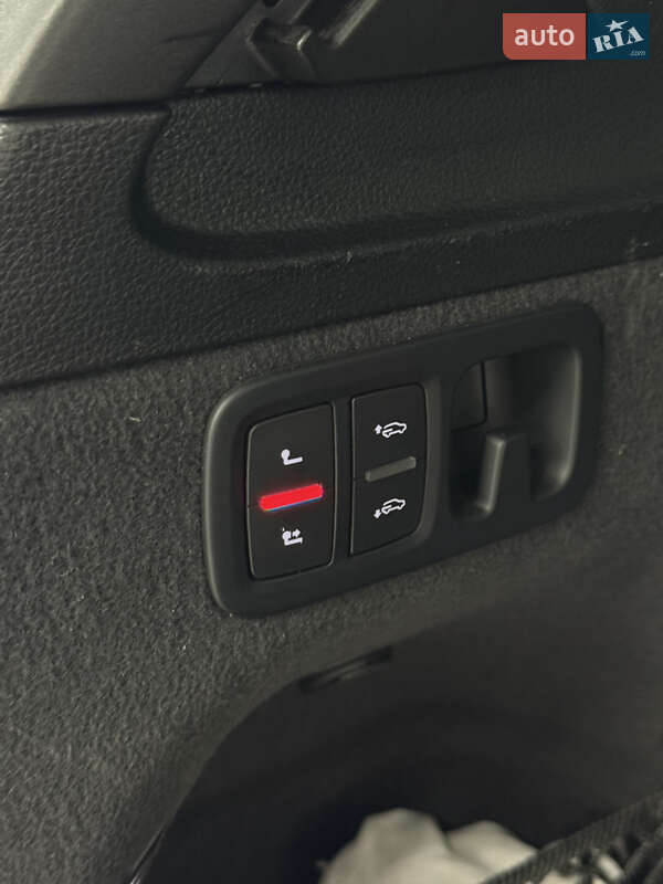 Позашляховик / Кросовер Audi Q7 2016 в Одесі