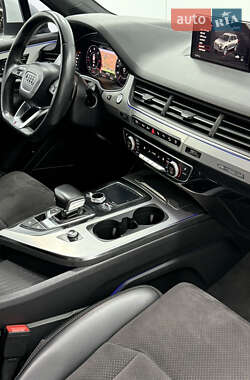 Позашляховик / Кросовер Audi Q7 2016 в Одесі