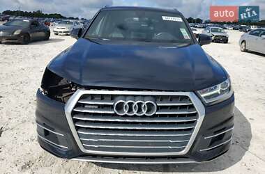 Позашляховик / Кросовер Audi Q7 2016 в 