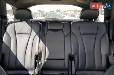 Позашляховик / Кросовер Audi Q7 2016 в 