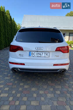Внедорожник / Кроссовер Audi Q7 2015 в 