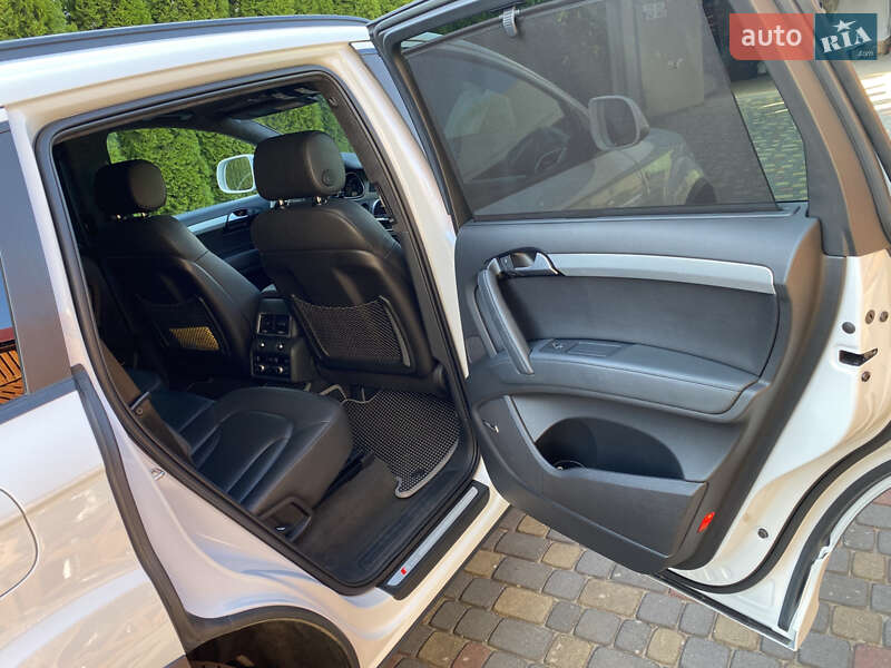 Позашляховик / Кросовер Audi Q7 2015 в Львові фото 15 Позашляховик / Кросовер Audi Q7 2015 в Львові