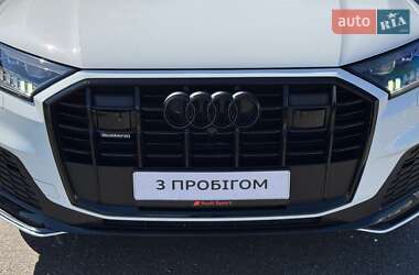 Внедорожник / Кроссовер Audi Q7 2021 в 