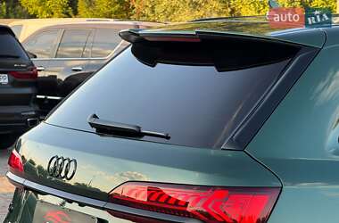 Внедорожник / Кроссовер Audi Q7 2021 в 