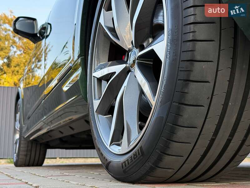 Внедорожник / Кроссовер Audi Q7 2021 в Луцке