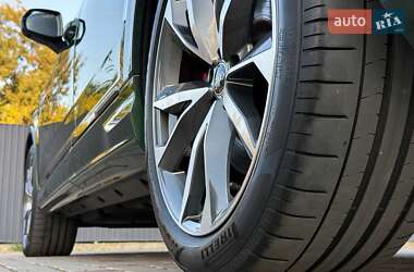 Внедорожник / Кроссовер Audi Q7 2021 в 