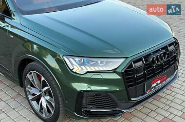 Внедорожник / Кроссовер Audi Q7 2021 в 